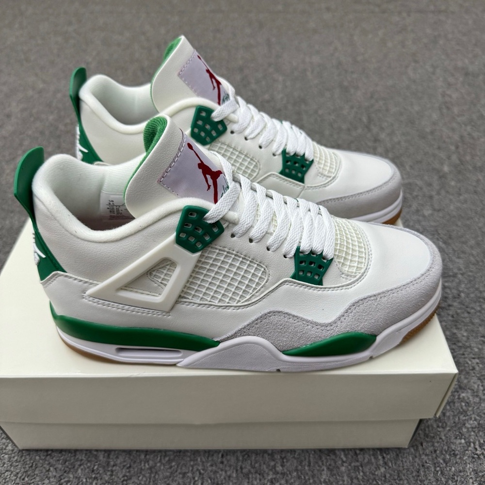 Pine Green Air Jordan 4s